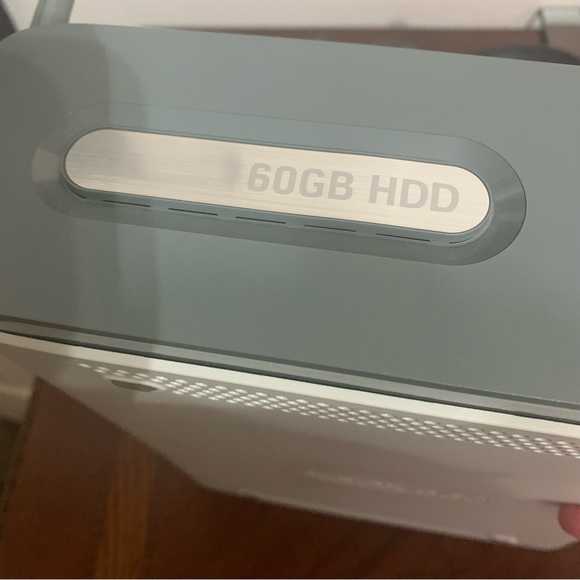 Xbox 360 Console Bundle with 3 Controllers 60gb - Picture 12 of 16